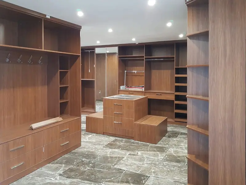 Atelier AS Menuiserie Concept : dressing et meubles en bois sur mesure